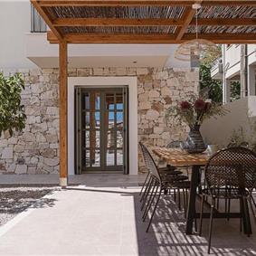5 bedroom villa with indoor and outdoor pool in Chania town, sleeps 10